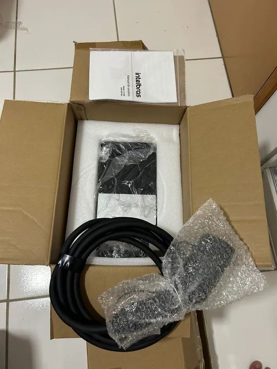 Estação de recarga para veículos elétricos mais o totem de apoio Intelbras   - Foto 5