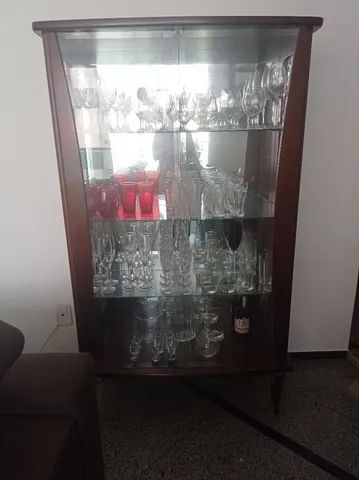 Mesa de jantar 6 cadeiras e cristaleira - Foto 3