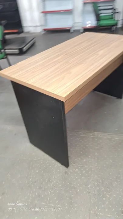 Mesa de escritório com gaveta - Foto 3