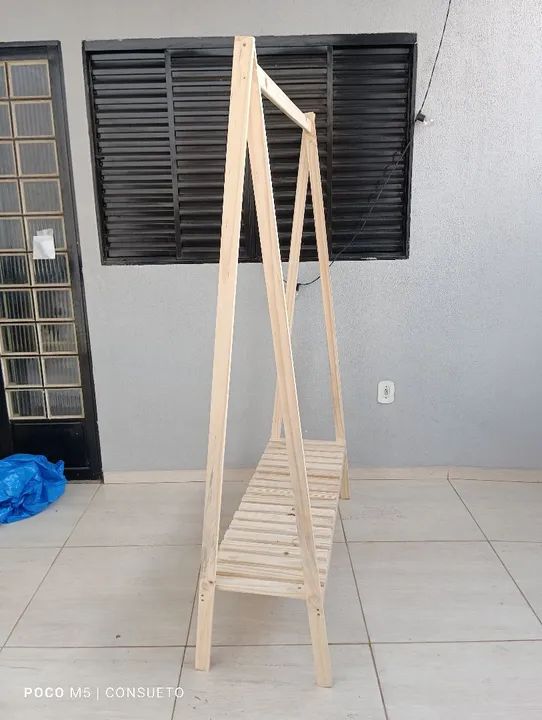 Arara cabideiro de roupa  - Foto 3