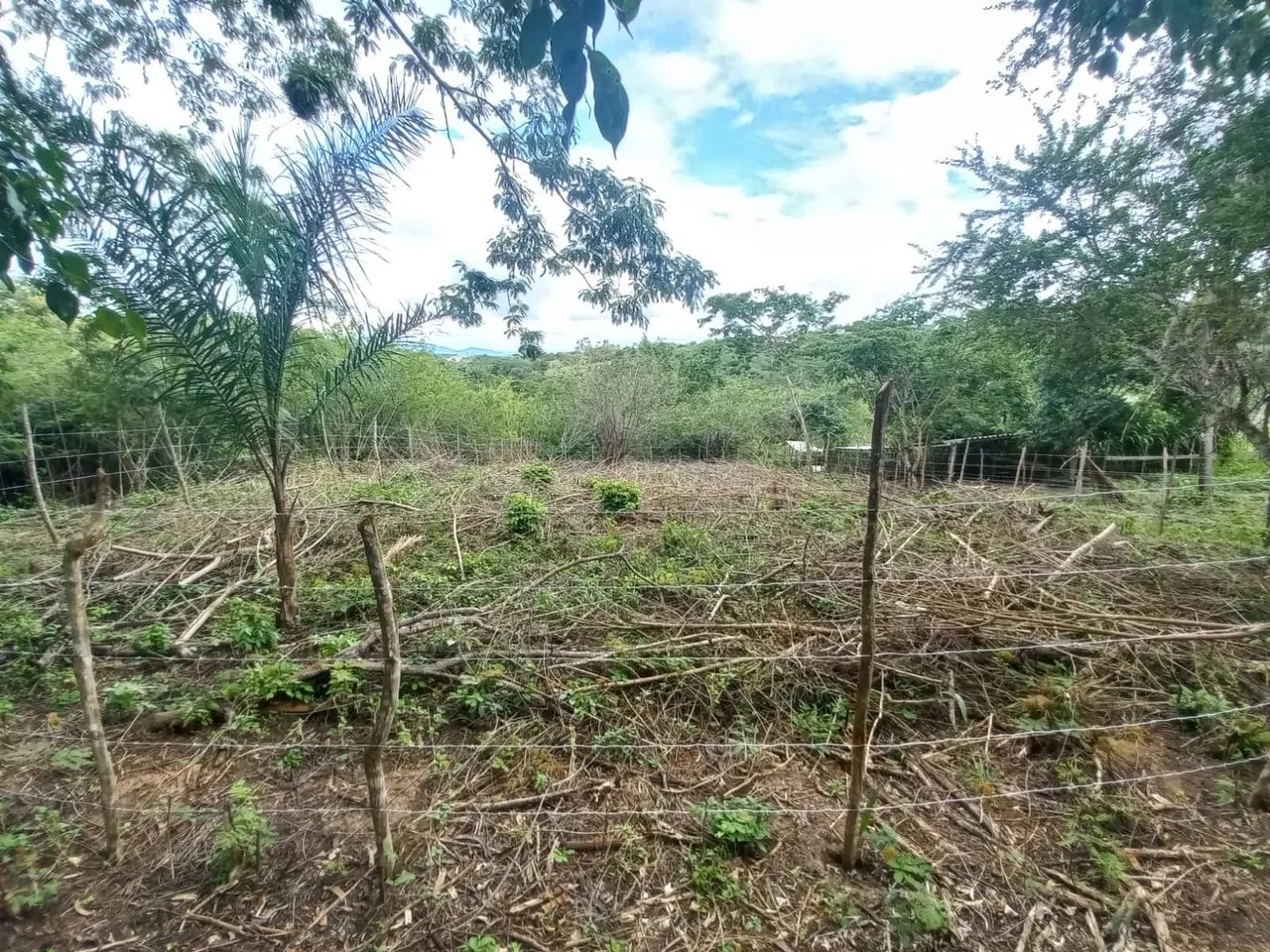 Terreno com 528 m² (16x33) no Bairro das Nações