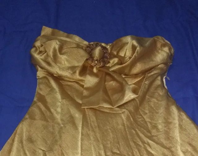 Vestido de festa longo tomara que caia com bojo bem conservado - Foto 2