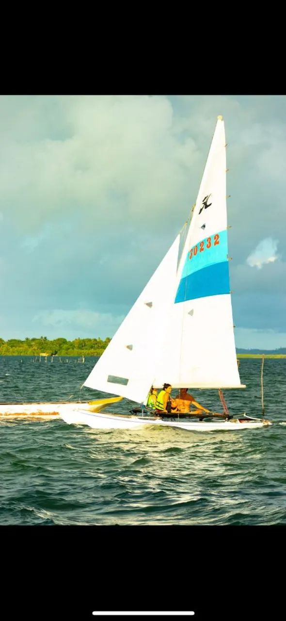 2 Hobie Cat 16 e 1 carreta rodoviária 