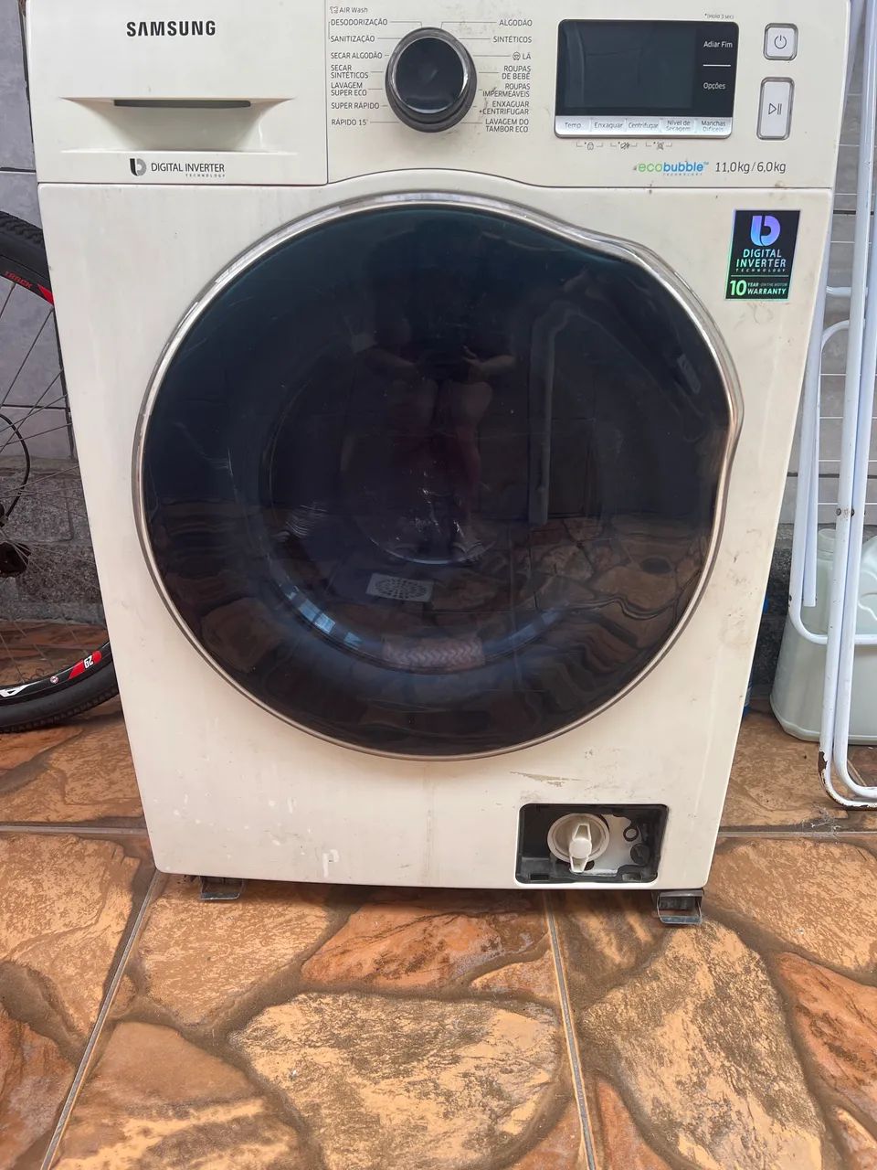Máquina lava e seca 