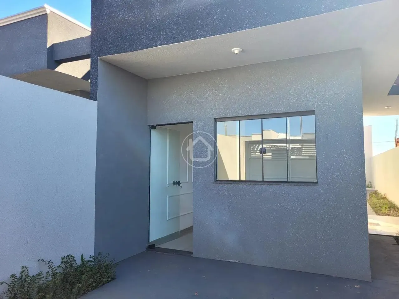 CASA NOVA COM SUÍTE