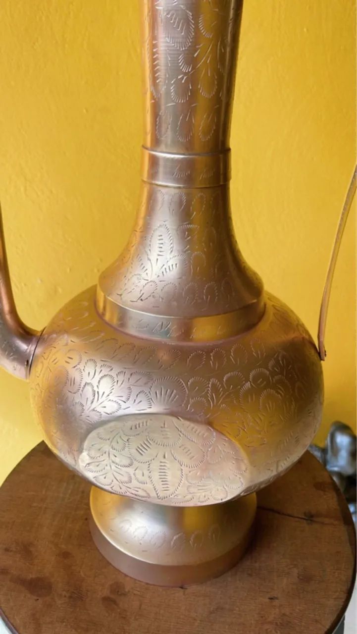 Instagram ? #nido_antiguidades Lindo bule indiano com lindos detalhes a mão  - Foto 3