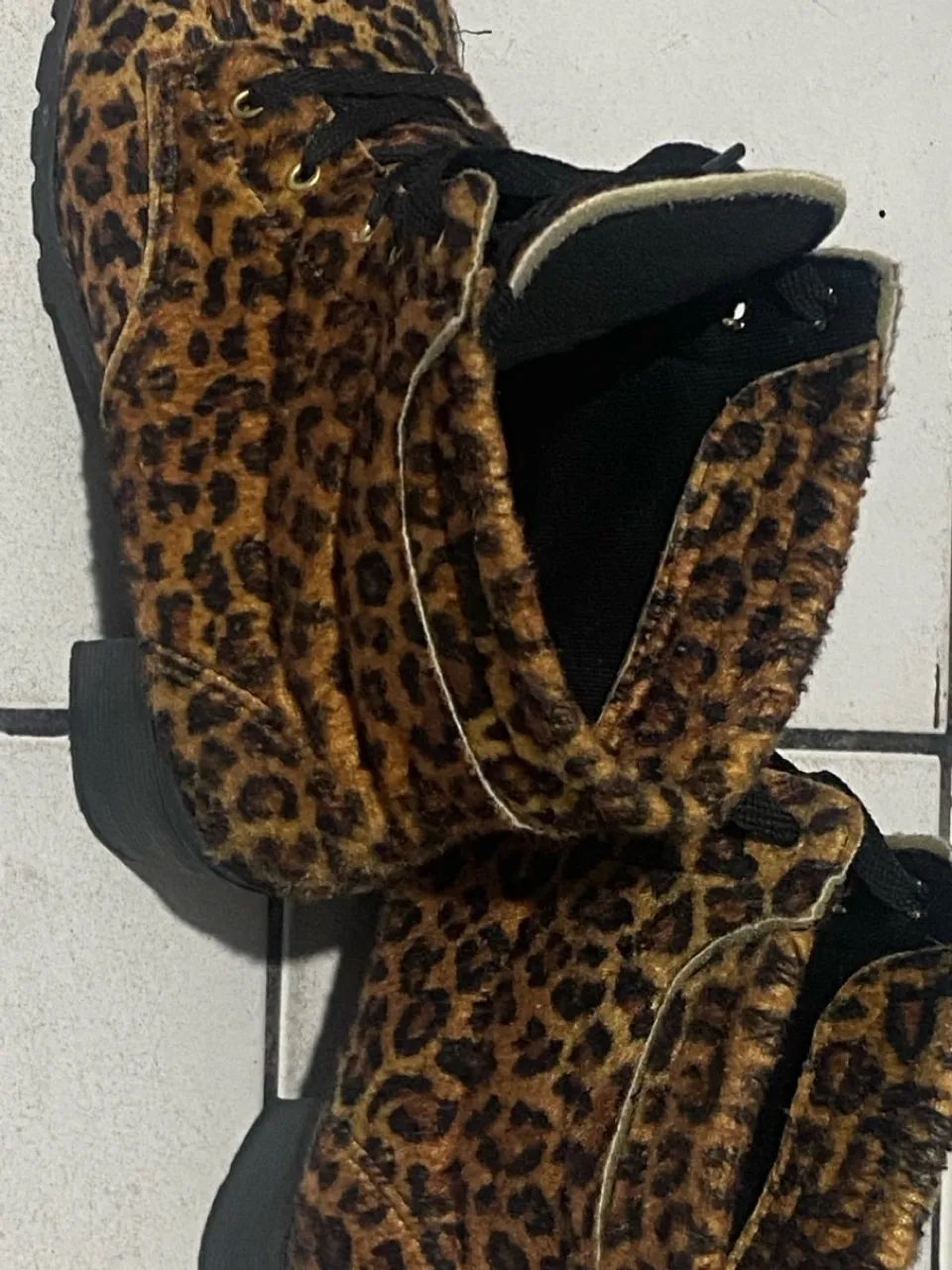 Botas Animal Print - Estilo e Conforto - Foto 2