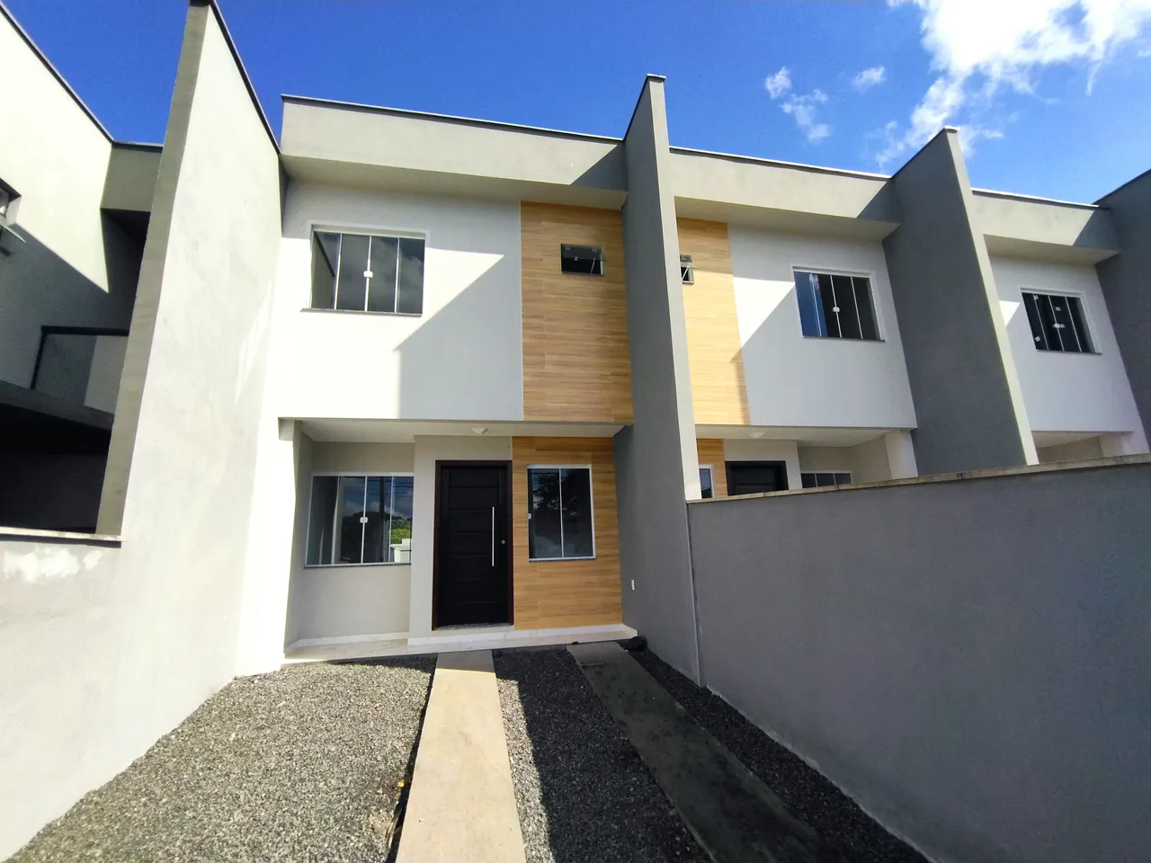 GEMINADO NOVO PARA LOCAÇÃO NO BAIRRO TRÊS RIOS DO NORTE EM JARAGUÁ DO SUL
