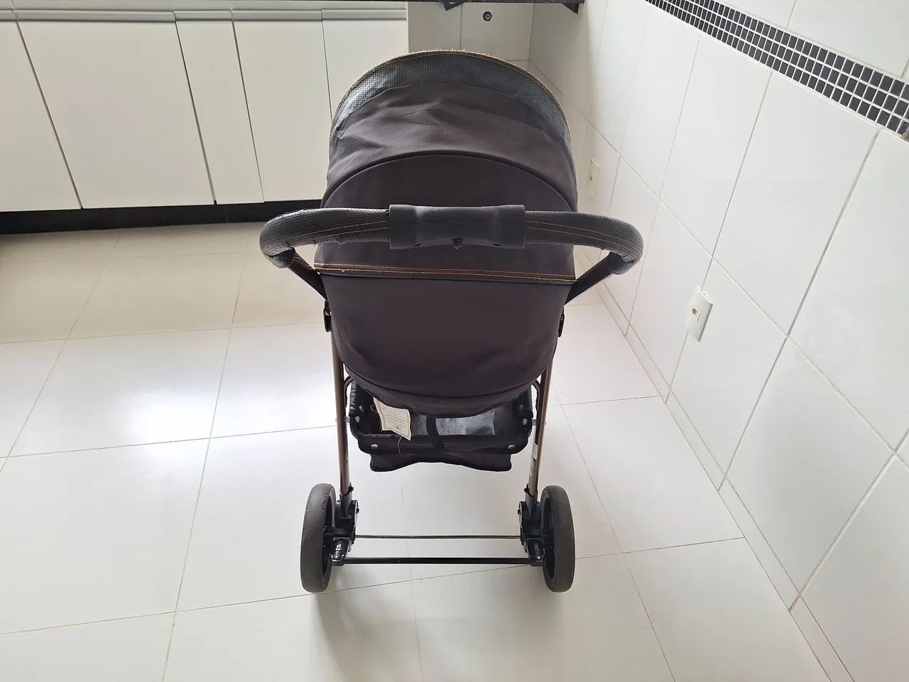 Carrinho de Bebê - Preto - Foto 4