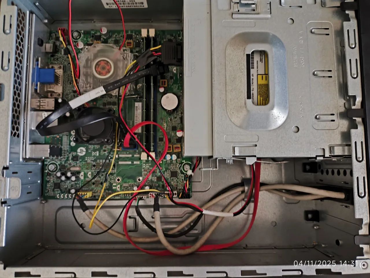 pc slim HP usado64292065758082121