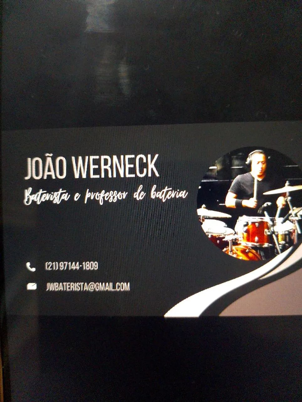 Professor de bateria e iniciação musical