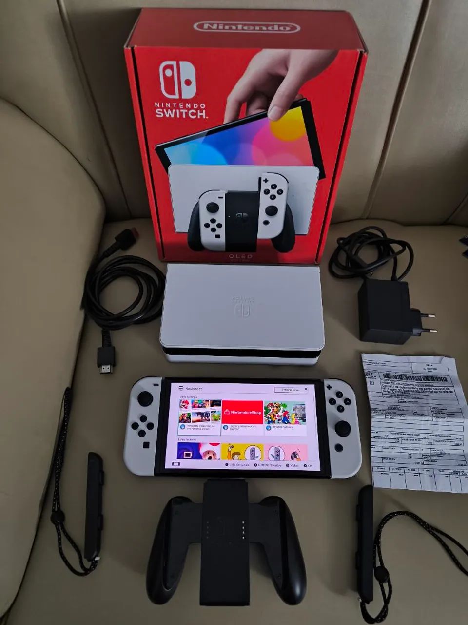 Nintendo Switch OLED completo com nota fiscal desbloqueado 128GB lotado de jogos 