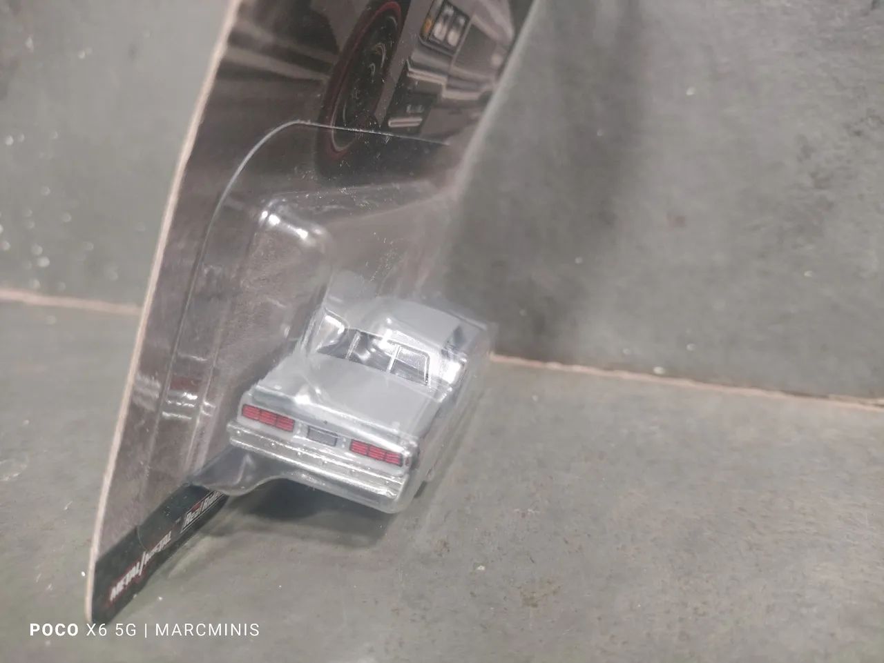 Hot Wheels Premium Fast & Furious 1987 Chevy Caprice - Foto 5