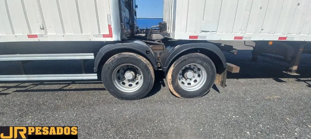 carreta rodofort baú bitrem ano 2011 eixo deslizante 100m³ sem pneus - Foto 8