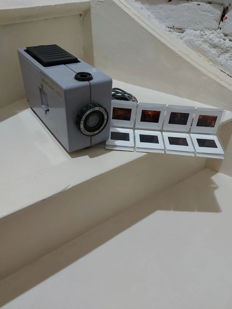 Projetor de slides italiano da marca BENCINI - Foto 4