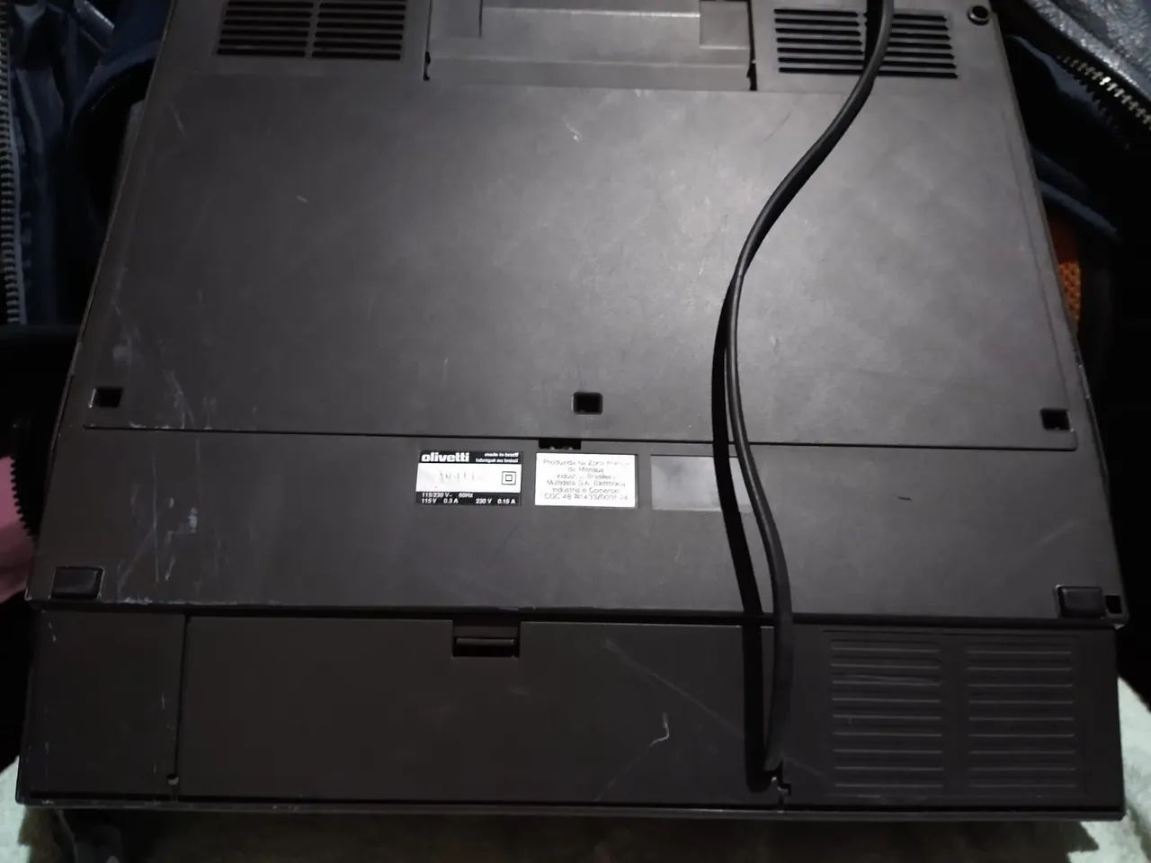 Máquina de escrever Olivetti Praxis 201-IIler descrição  - Foto 2