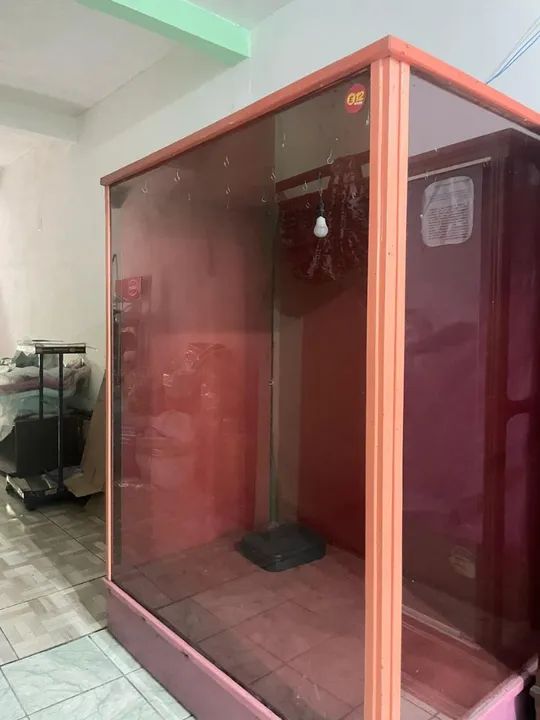 02 Vitrines expositoras de roupas - Foto 4