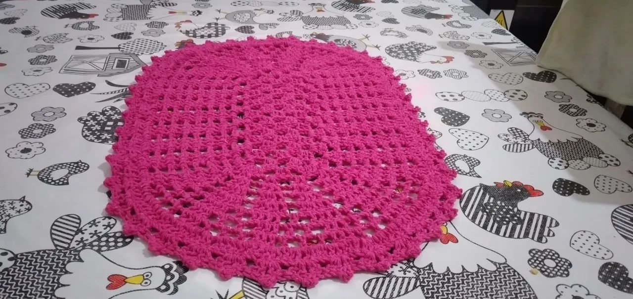 Sousplat de crochê azul e branco e tapetes  - Foto 3