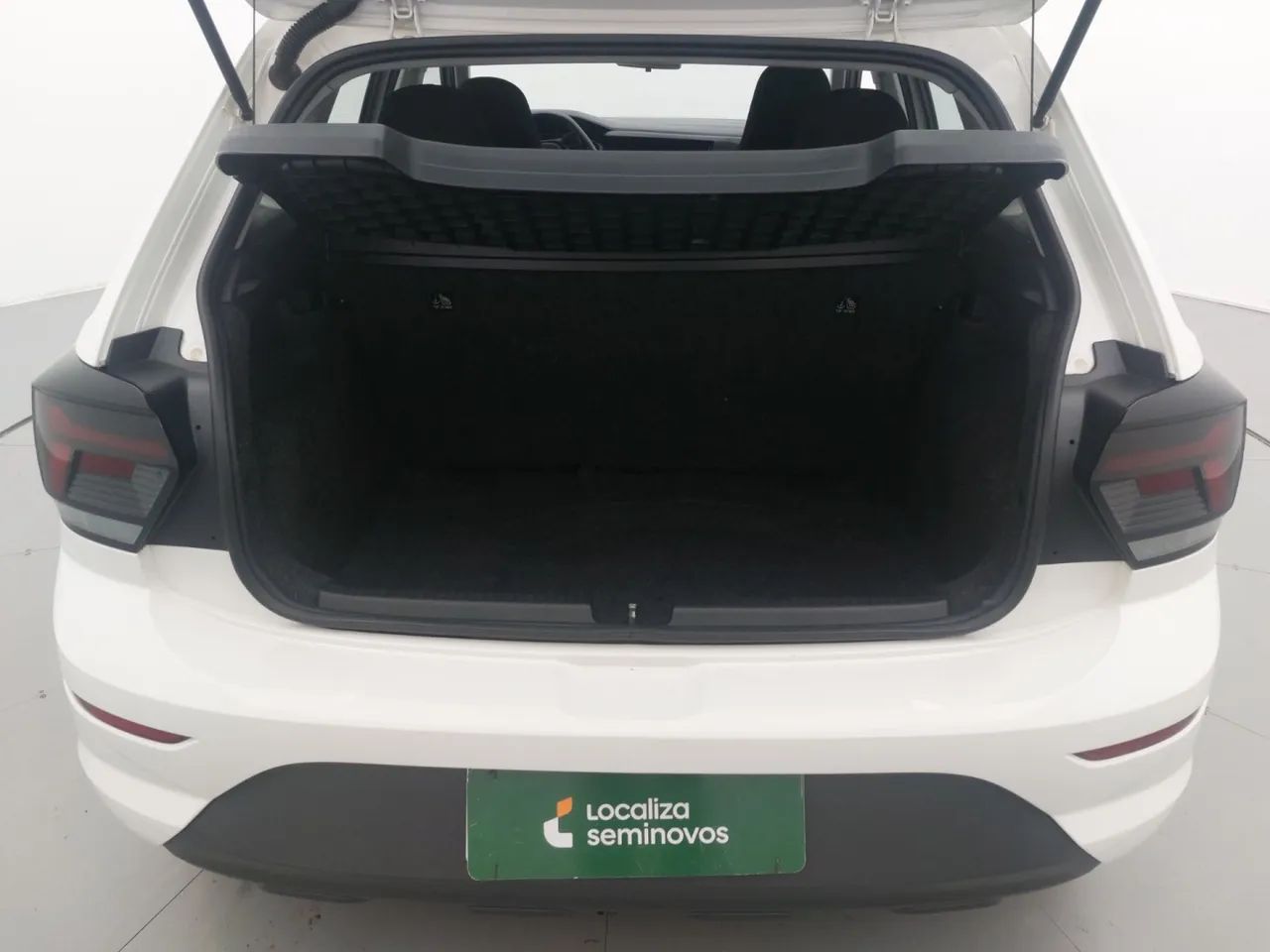 Volkswagen Polo Track 1.0 Flex 12V 5p, foto 9 de 18