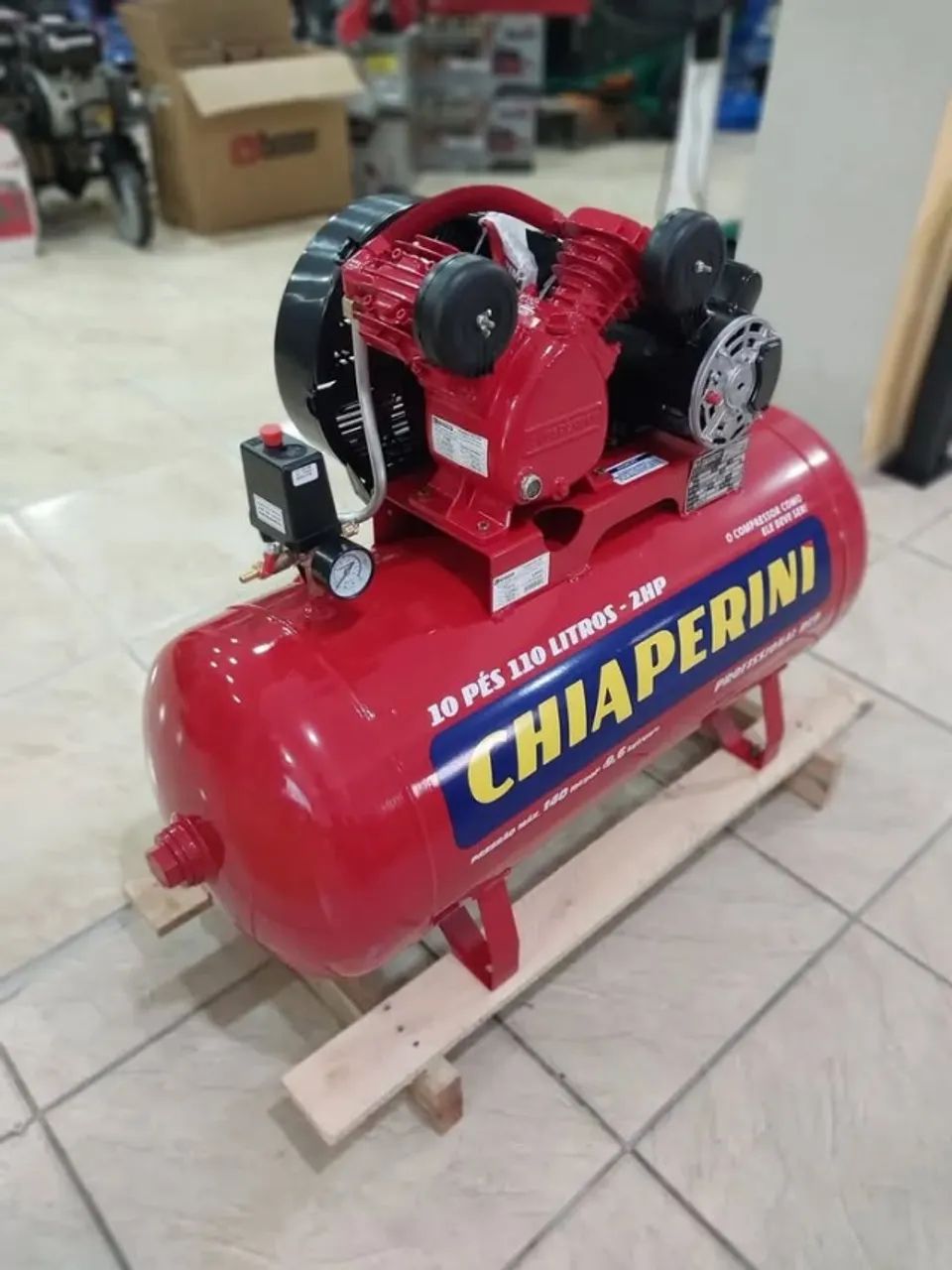 Compressor de Ar 110L Profissional 140psi 2cv weg 10 Pés Chiaperini (Loja) - Foto 4