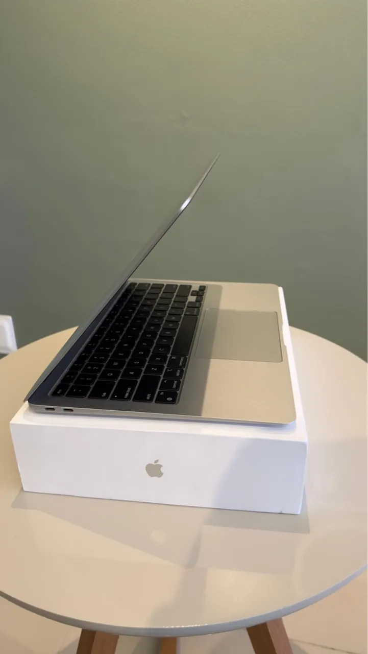 MacBook Air M1