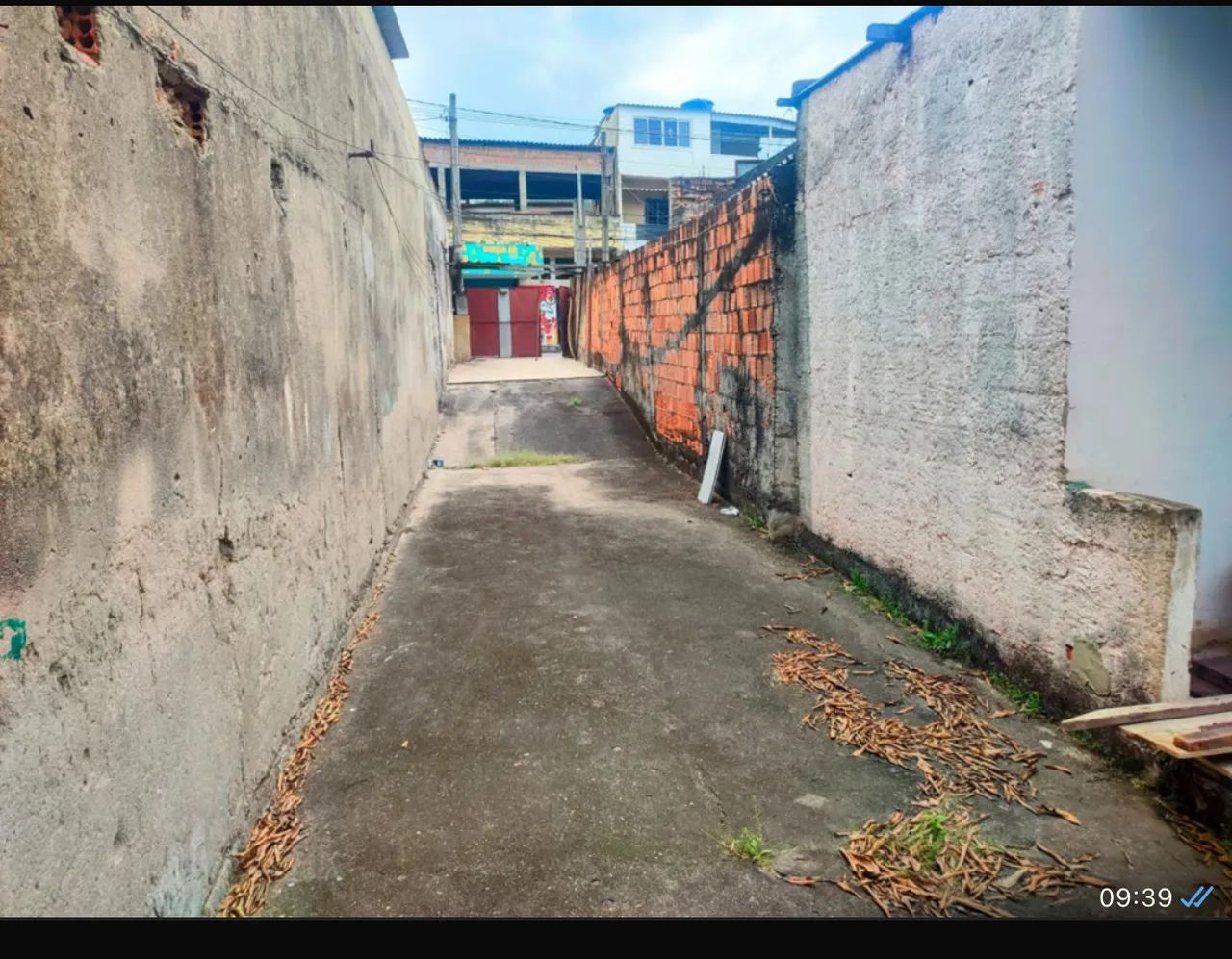 Terreno com 2 kitinetes - Foto 2