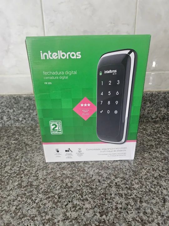 Fechadura digital INTELBRAS