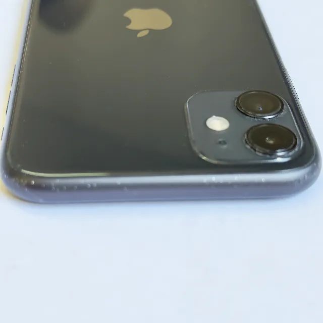 iPhone 11, capa Otterbox, cabo novo - Foto 4