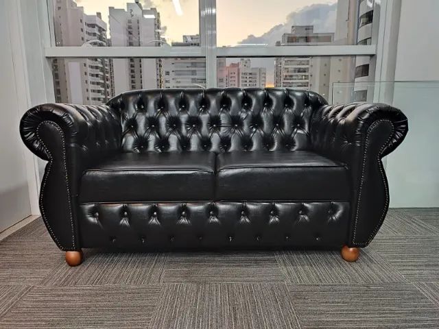 Sofá Chesterfield Couro Ecologico Novo - Foto 2