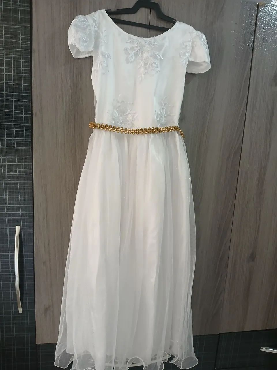 Vestido branco, para daninha ou formatura.
