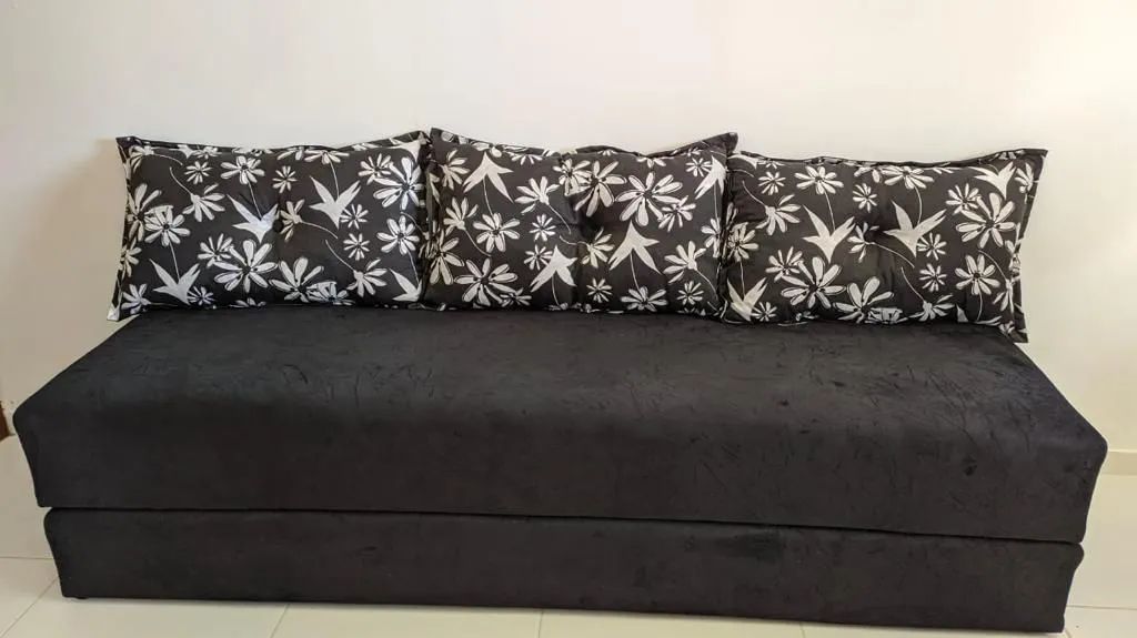 Sofá Cama de 3 lugares - Floral - Foto 4
