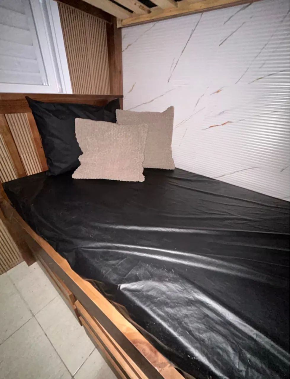 Beliche com cama auxiliar madeira maciça - Foto 3