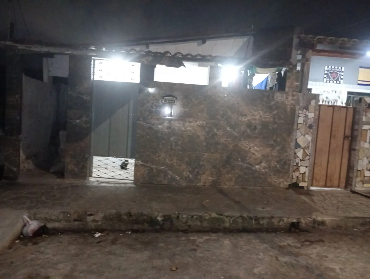 Alugo casa no Rangel