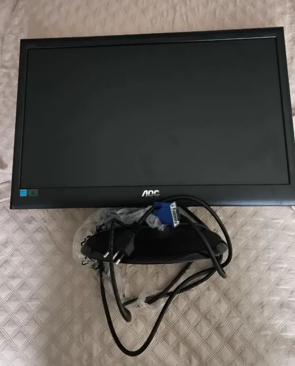 AOC E950sw 18.5-inch Monitor64302535843075120