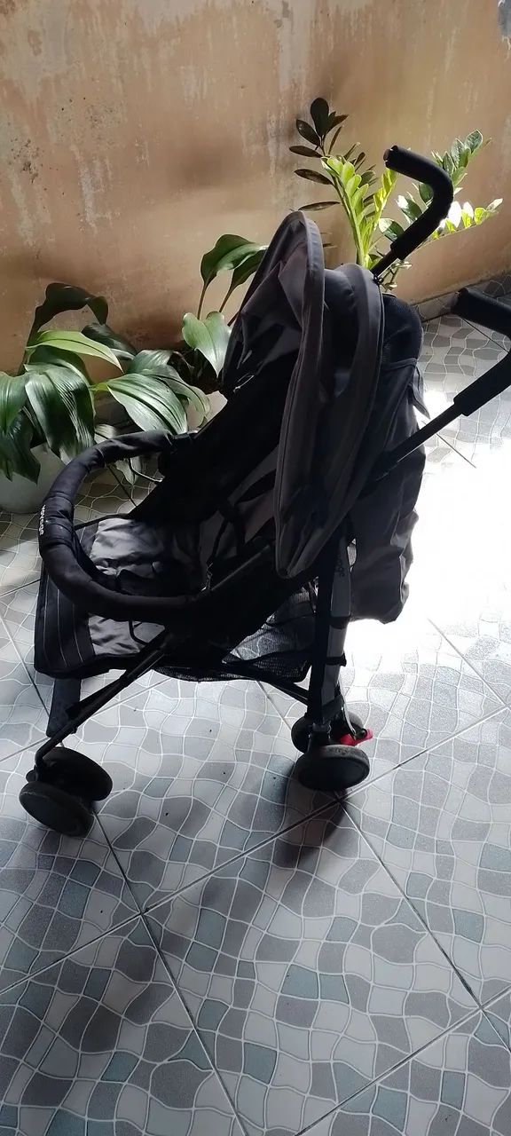 Carrinho de bebê seminovo - Foto 6