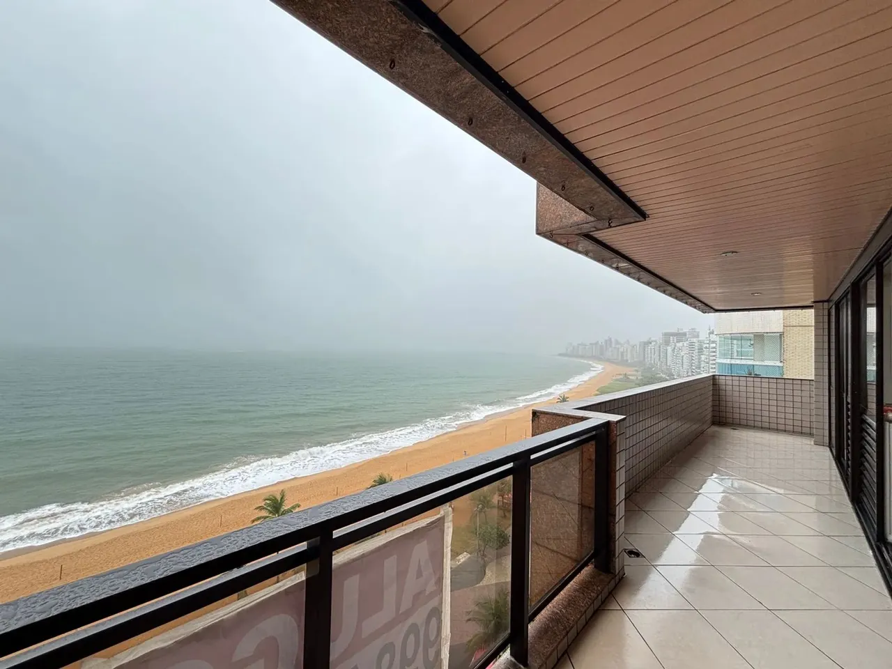 Frente Mar Espetacular 270 m² com uma Vista Incomparável