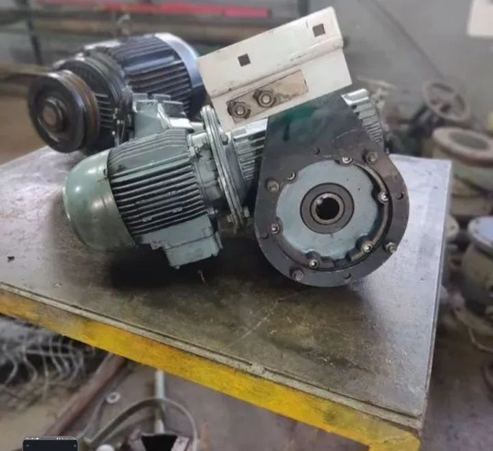 Motoredutor 1 CV trifásico  - Foto 5