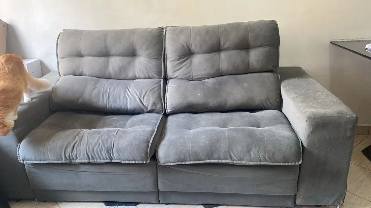 Retractable Sofa - Donation64840818883587120