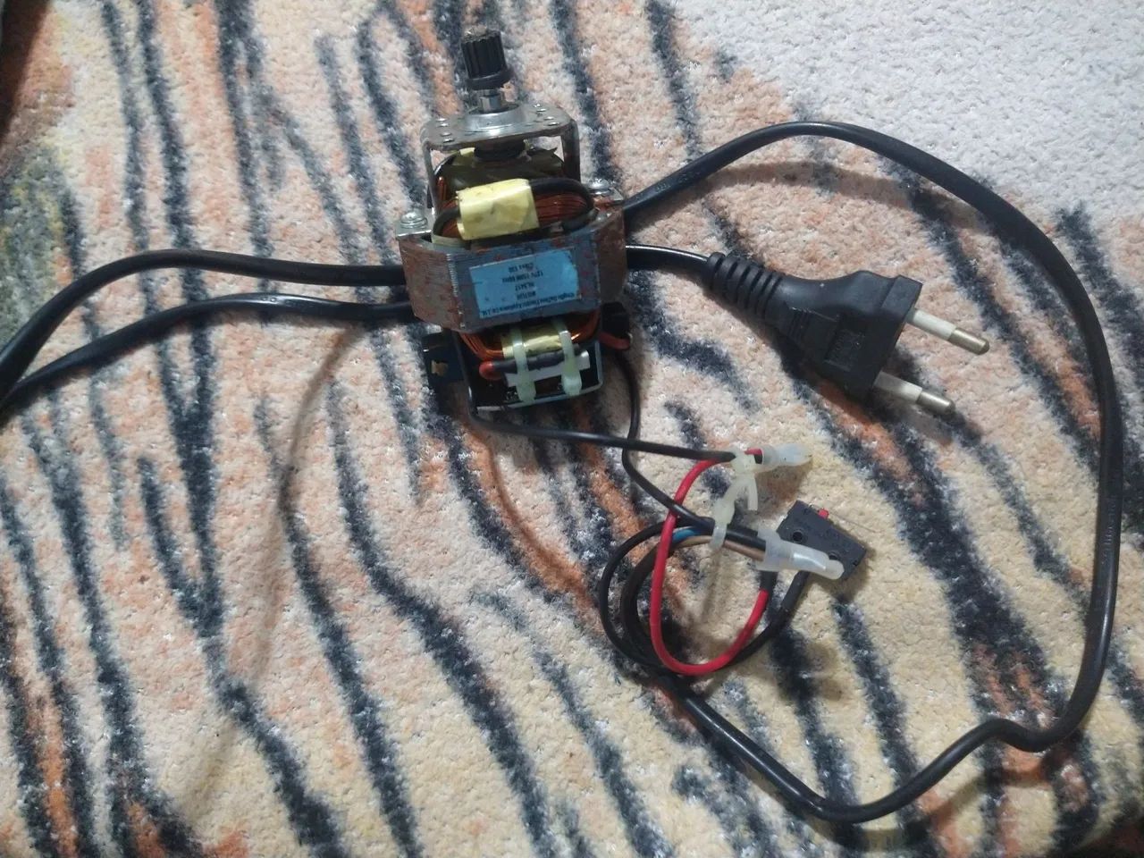 Motor Elétrico HL5417 127V 150W 60Hz. Funcionando perfeitamente  - Foto 3