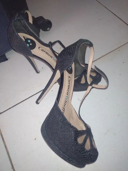 Sandália Carmen Steffens Preta - Foto 2