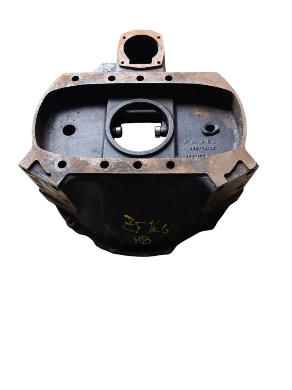 Capa Seca Caixa zf 16s-1650 M.benz 1938 A6952510101 - Peças para