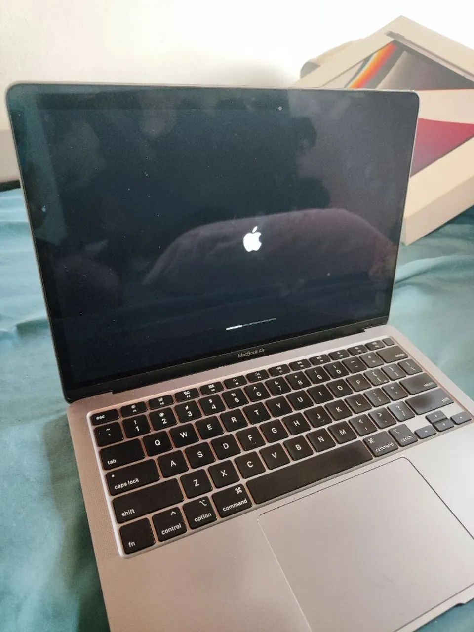 MacBook 2020 13