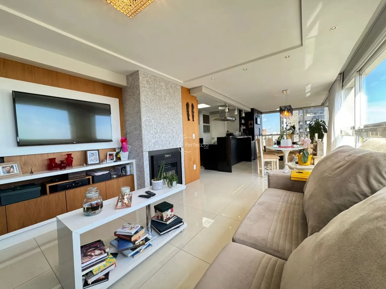 Apartamento Mobiliado e Equipado! São 134m² privativos ✔3 suítes sendo uma master c