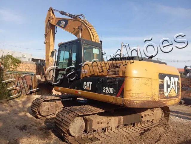 Escavadeira Caterpillar 320DL, ano 2012, Revisada  - Foto 5