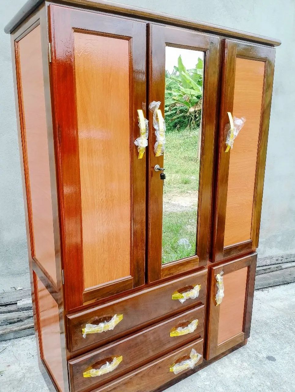 Guarda roupa novo 3 portas  - Foto 3