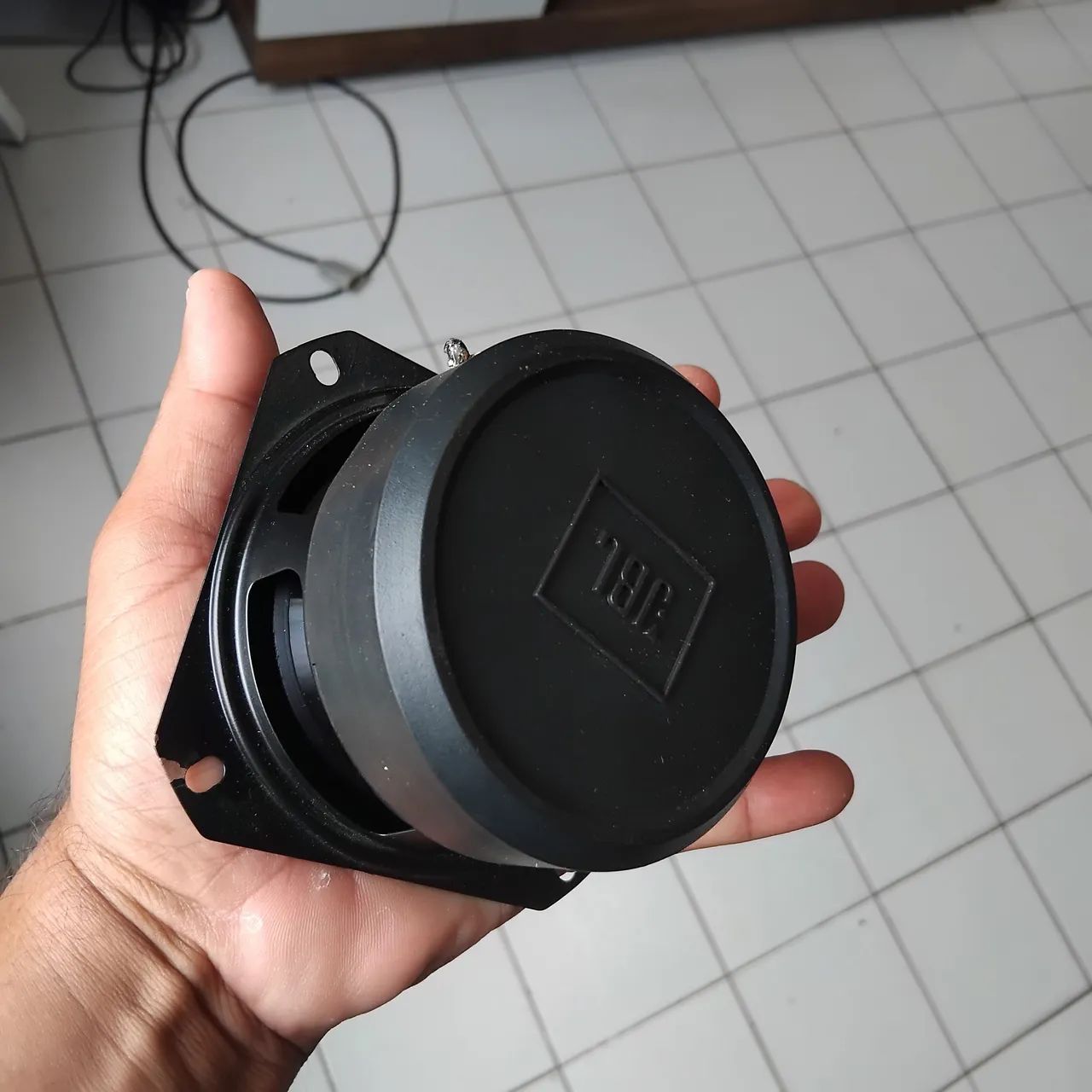 Alto falantes Taramps 6x9" 150w 8? e JBL 4" 80w 4? - Foto 5