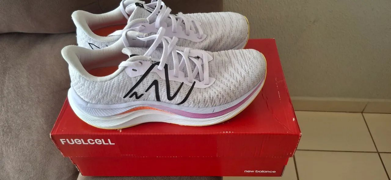 Tênis New Balance Feminino FuelCell - Foto 3