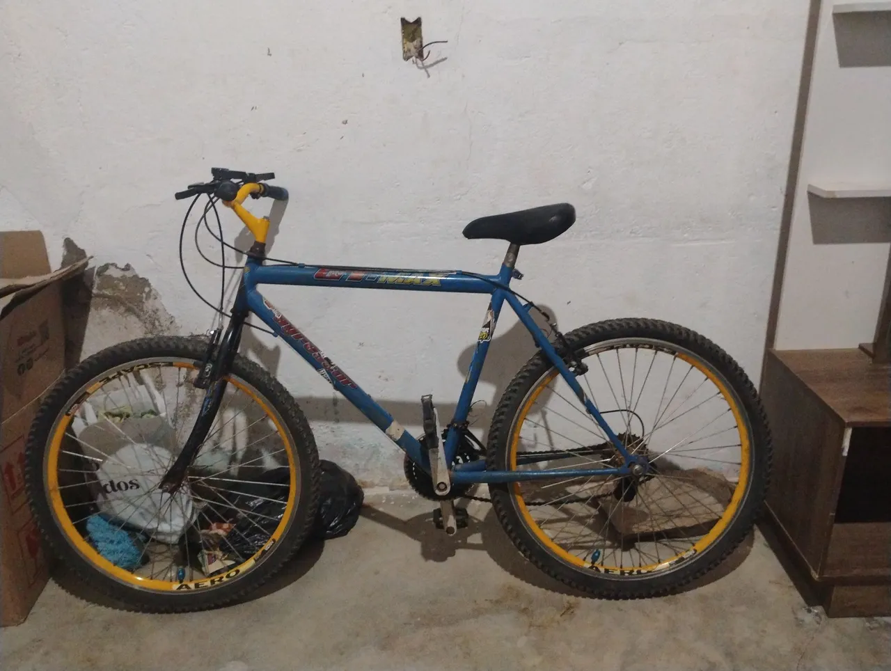 Bicicleta Aro 26 Azul com Amarelo