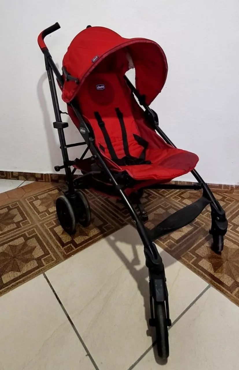 Carrinho de Bebê Chicco - Conforto, Segurança e Praticidade - Foto 4