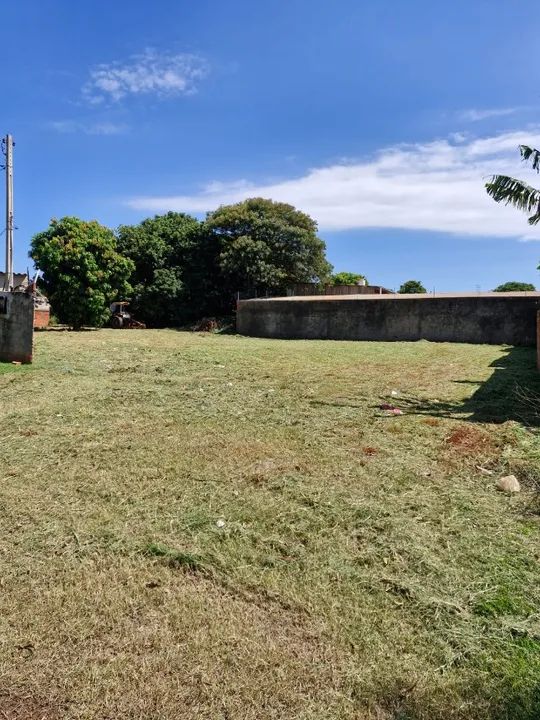 TERRENO  JARDIM BRASILIA  . PROX MOTEL / CRECI MS 15744